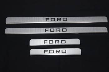 Накладки на пороги Ford