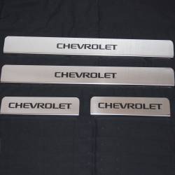 Накладки на пороги для Chevrolet Cruze